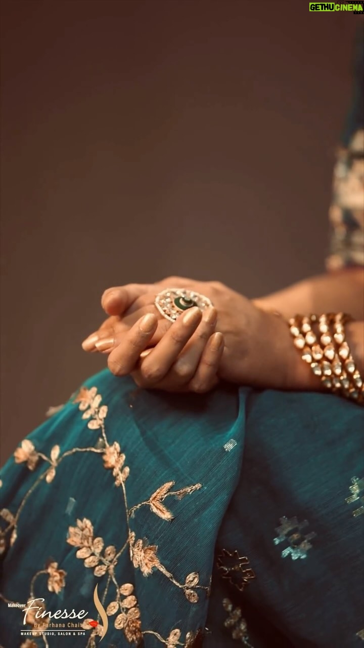 Tasnia Farin Instagram - Always up for classics 🩵 Makeover: @makeoverfinesse Videography: @snapsonthehouse Outfit: @audriana_exclusives Dhaka, Bangladesh