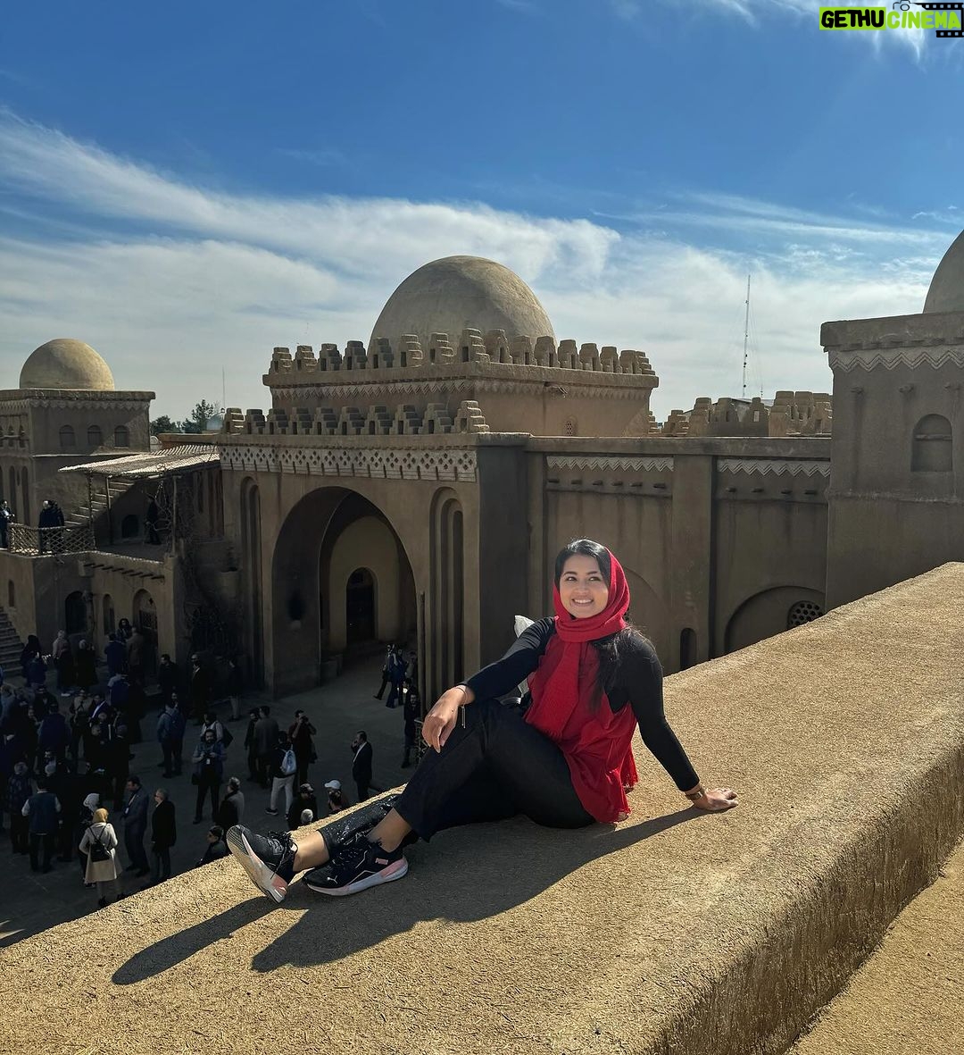 Tasnia Farin Instagram - Wish you all a happy Ramadan ❤️ Ghazzali Cinema Town شهرک سینمایی غزالی
