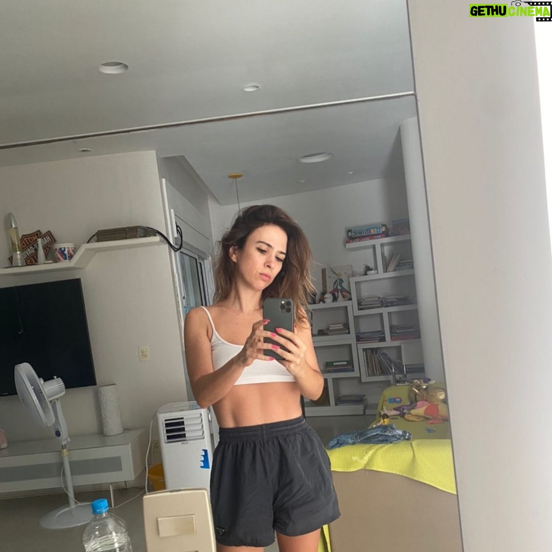 Tatá Werneck Instagram - Dump da minha vontade de postar qq coisa