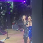 Tatá Werneck Instagram - Ontem foi aniversário da minha musa @sandyoficial ! Eu te amo muito há muitos anos. Eu te admiro muito. Te respeito. Torço por vc mesmo sabendo que não precisa de torcida. Você é uma luz. Um talento inesgotável. E desde que nos tornamos amigas eu te amo mais e sou mais fã. Eu usaria camisas com seu rosto . Mas aí iam comparar com o meu e eu sairia na desvantagem. Deus te abençoe sempre! Só vv pra fazer 790 adultos chorarem e pularem numa festa 🦋