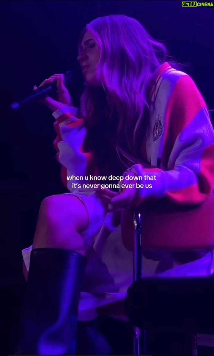 Tate McRae Instagram - 🔪🫠acoustic set of run for the hills yesterday