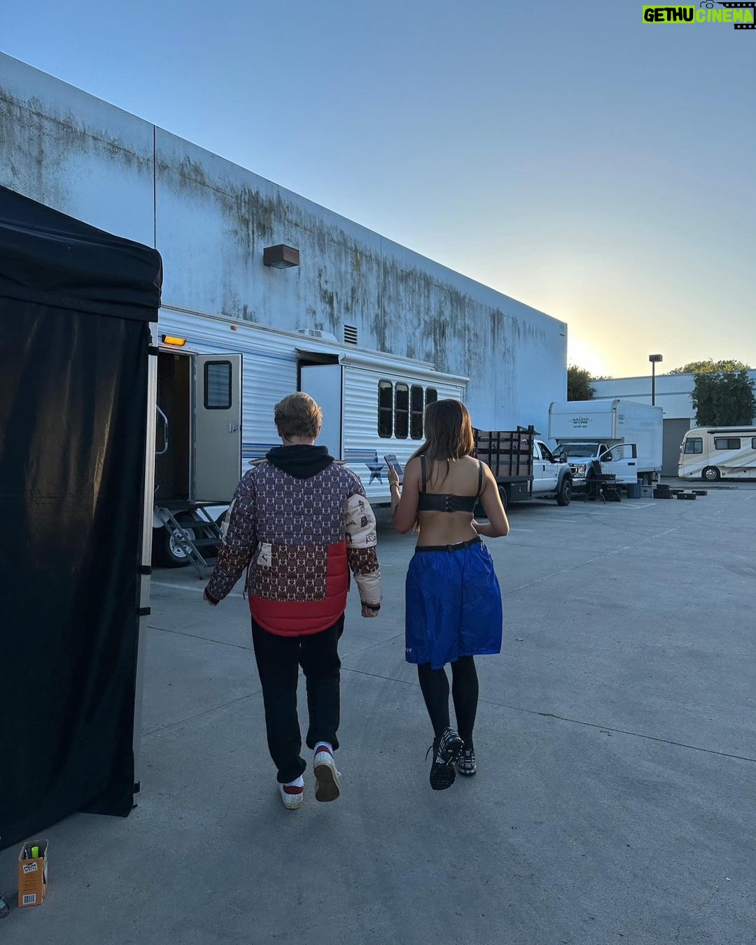 Tate McRae Instagram - greedy is finally out and i could not be more excited:β) THANK U 2 EVERYONE WHO WORKED with me on this vid/song. I love you guys @jasperharris @amyallen @ryantedder βπΌπ thank u @itsbankhead for bein such an inspiration. thank u @aerinmoreno and @bradleyjcalder @skinnybonesjoans @baeth for being the coolest and most talented ppl on the planet. Love you all from the bottom of my heart. thank u sooooo much <3