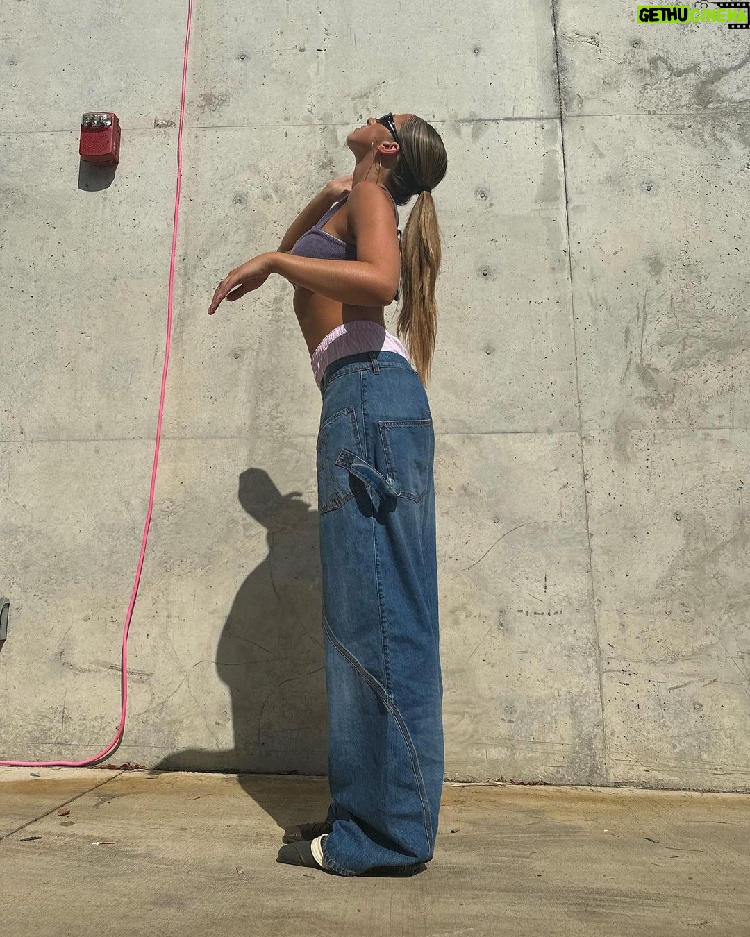 Tate McRae Instagram - bye austin. helllooooo sweden🍒
