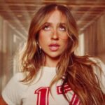 Tate McRae Instagram - “EXES” song and video out now !!!!!!!! so beyond excited for u guys to see this music video. dancing with the insanely talented @nat_bat_ @tacir.r @deeglazer @stevielyne @joya_jackson @taylerreeff @madisonsmithhh_ @baibaidean 💘 choreographed by the one and only @itsbankhead !!! directed by the badass @aerinmoreno @bradleyjcalder 😮‍💨styled by the insane @skinnybonesjoans 🔪 i hope u love it we had so much fun creating it