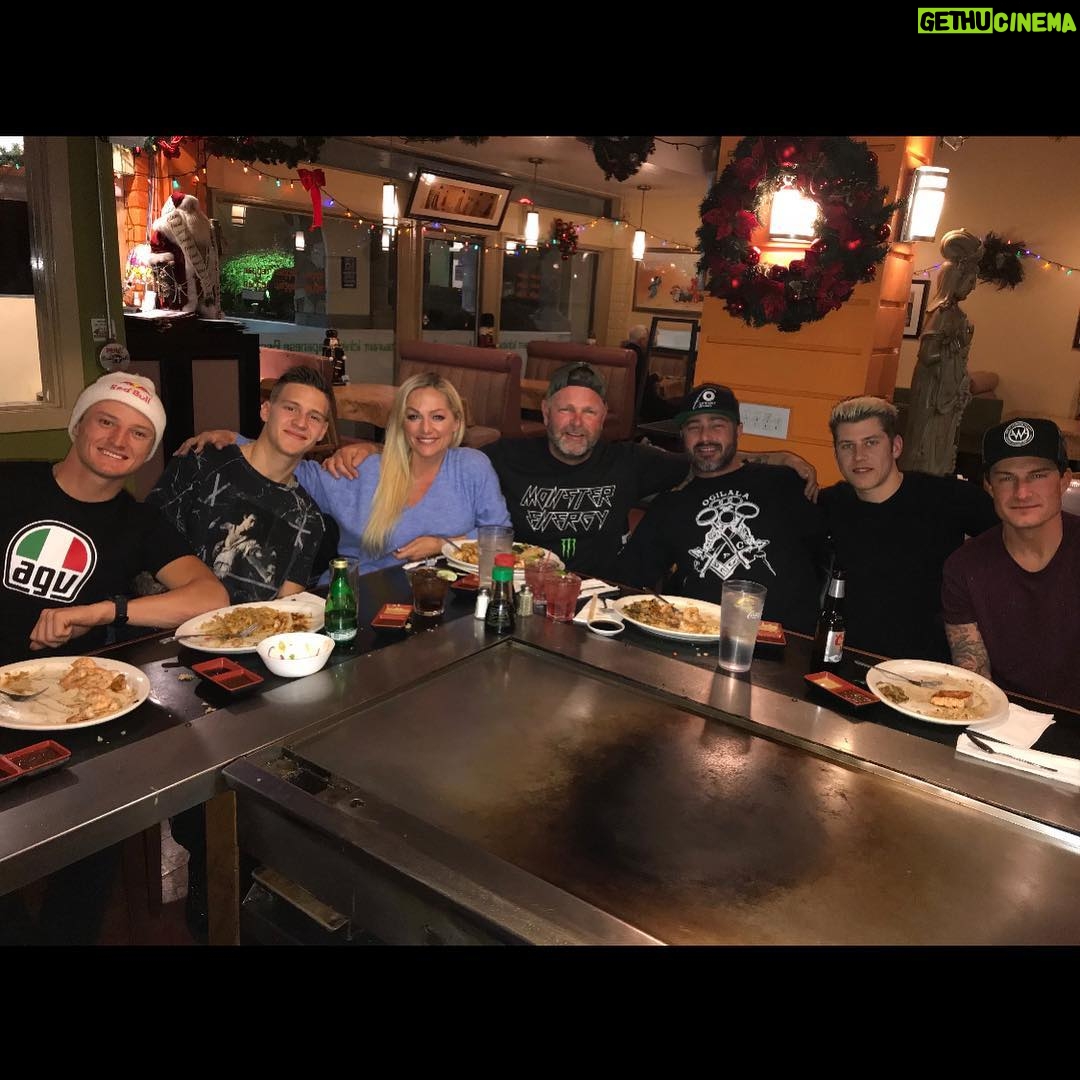 Taylor Kinney Instagram - Happy birthday @marcelschroetter23 great times @jackmilleraus @fabioquartararo20 @kellylouch @johnnylouch @charles_ellis let’s have a great 2019 #quitthecrew @motogp @thewtrainingfacility @thewtrainingfacilityoc Laguna Beach, California