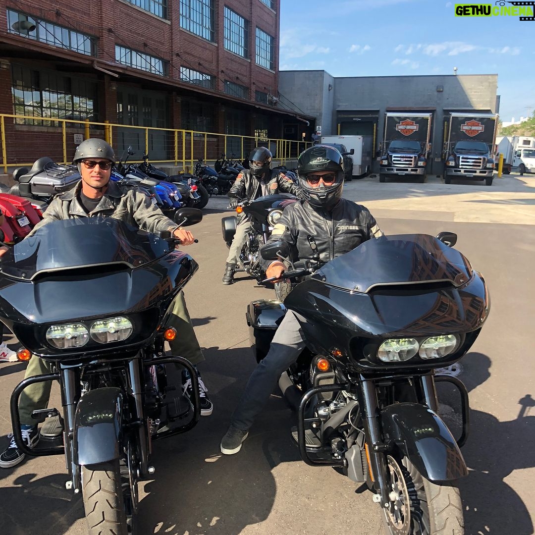 Taylor Kinney Instagram - Thanks Milwaukee and everyone involved at #harleydavidson for an epic weekend. #quitthecrew #findyourfreedom @harleydavidson