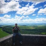 Taylor Kinney Instagram - We having big treats in Italy. Brolio. Love you Kelly. @johnnylouch @motogp