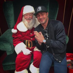 Taylor Kinney Instagram - Merry Christmas Santa #chicagofire