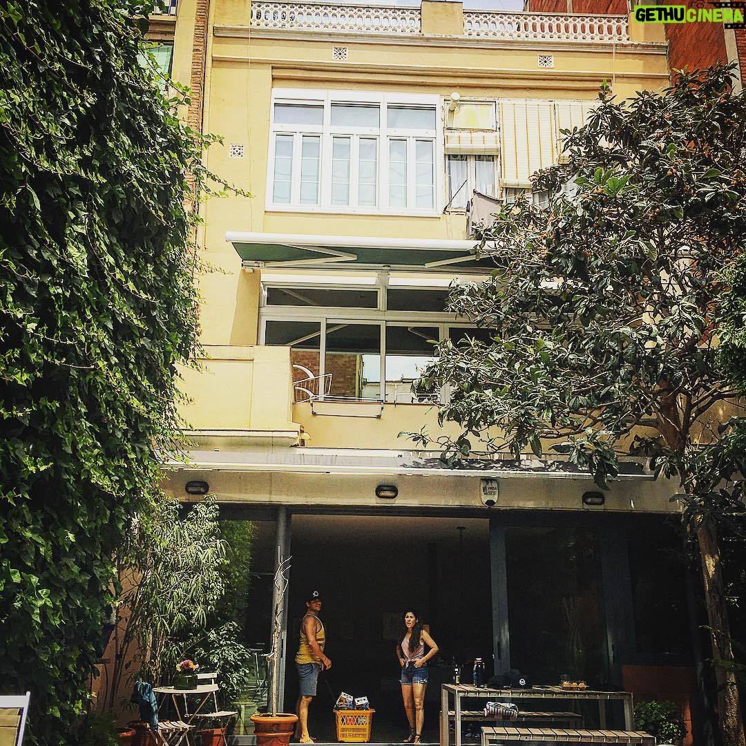 Taylor Kinney Instagram - mi casa es tu casas #catalonyagp🇪🇸 #quitthecrew @fullthrottle78 @daners82