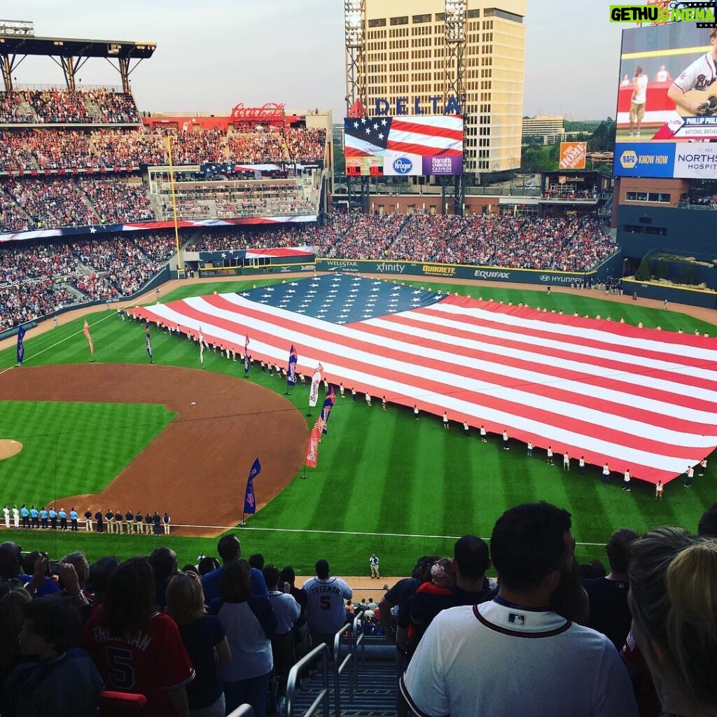 Taylor Kinney Instagram - Thanks again to the @braves for a great home opener. If you find yourself in Atlanta be sure to see a game! #suntrustpark