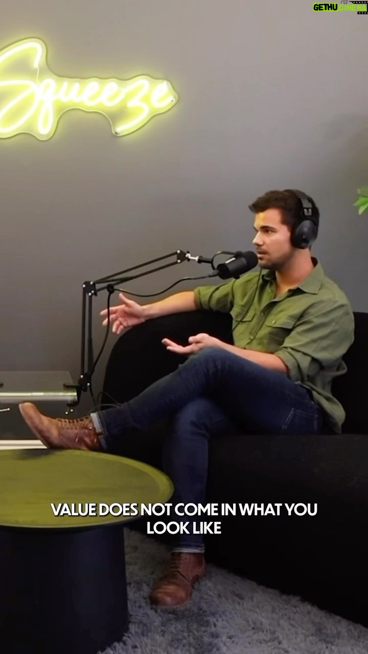 Taylor Lautner Instagram - Episodes 1 & 2 of @thesqueeze are now live! I get honest about struggles with body dysmorphia and the importance of getting your mind healthy before all else.