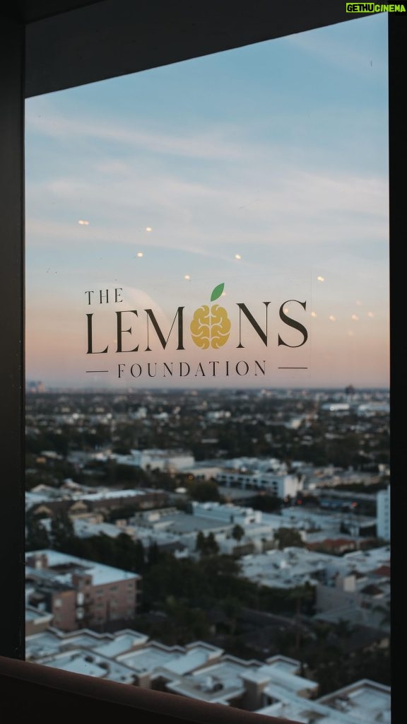 Taylor Lautner Instagram - Welcome to the Inaugural Lemons Foundation Gala🍋