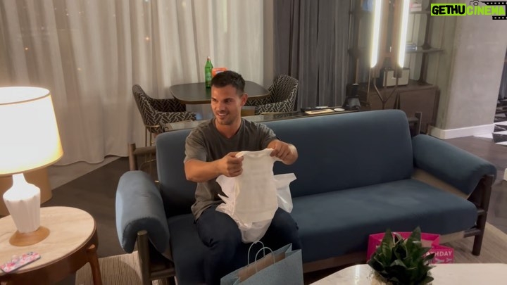 Taylor Lautner Instagram - I’ll never ever be able to put this moment into words. I’ve never been more speechless in my life. My sister has been my best friend since I was blessed with her at 5 years old. She’s been my rock for so so many years. She now gives me one of the greatest gifts in life, the blessing to be an Uncle. Makena, I will take care of your beautiful baby as if they were my own. I love you and @mrjbmoore more than anything. #moremoores !!! @mrsmakenamoore