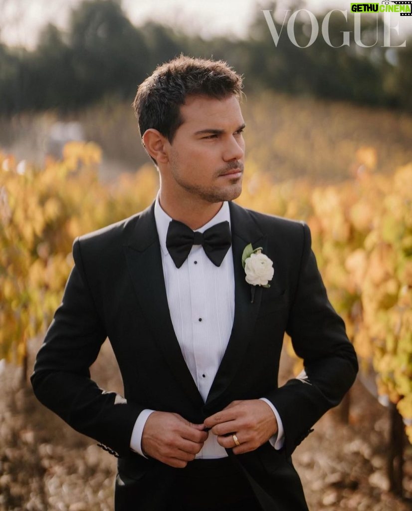 Taylor Lautner Instagram - Mr. and Mrs. Taylor Lautner Epoch Estate Wines