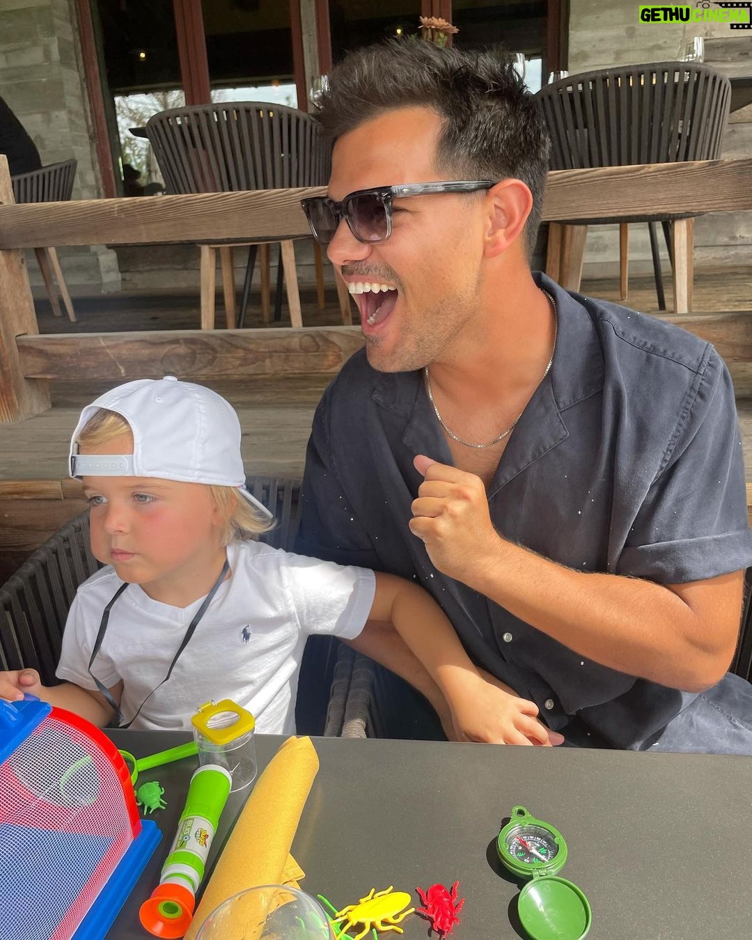 Taylor Lautner Instagram - Best friends, a series