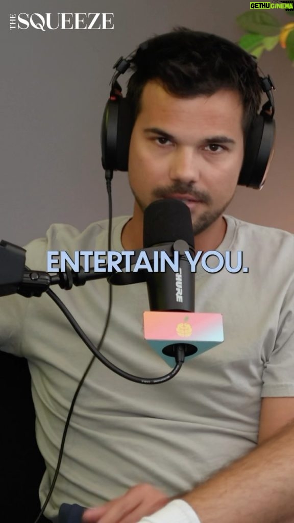 Taylor Lautner Instagram - Your favorite Taylor duo is BACK with another solo episode!! This Wednesday, they chat about the importance of doing ALL forms of self-care (even when it’s difficult), a new strategy from @taylautner’s EMDR therapist, and how Tay talked herself through a moment of insecurity at the Eras Tour. They finish off the episode by answering some of your burning questions such as which songs from 1989 (Taylor’s Version) they’re most excited for and if @taylautner is Team Jere or Team Conrad!⁠ ⁠ Listen to the episode this Wednesday wherever you get your podcasts!!