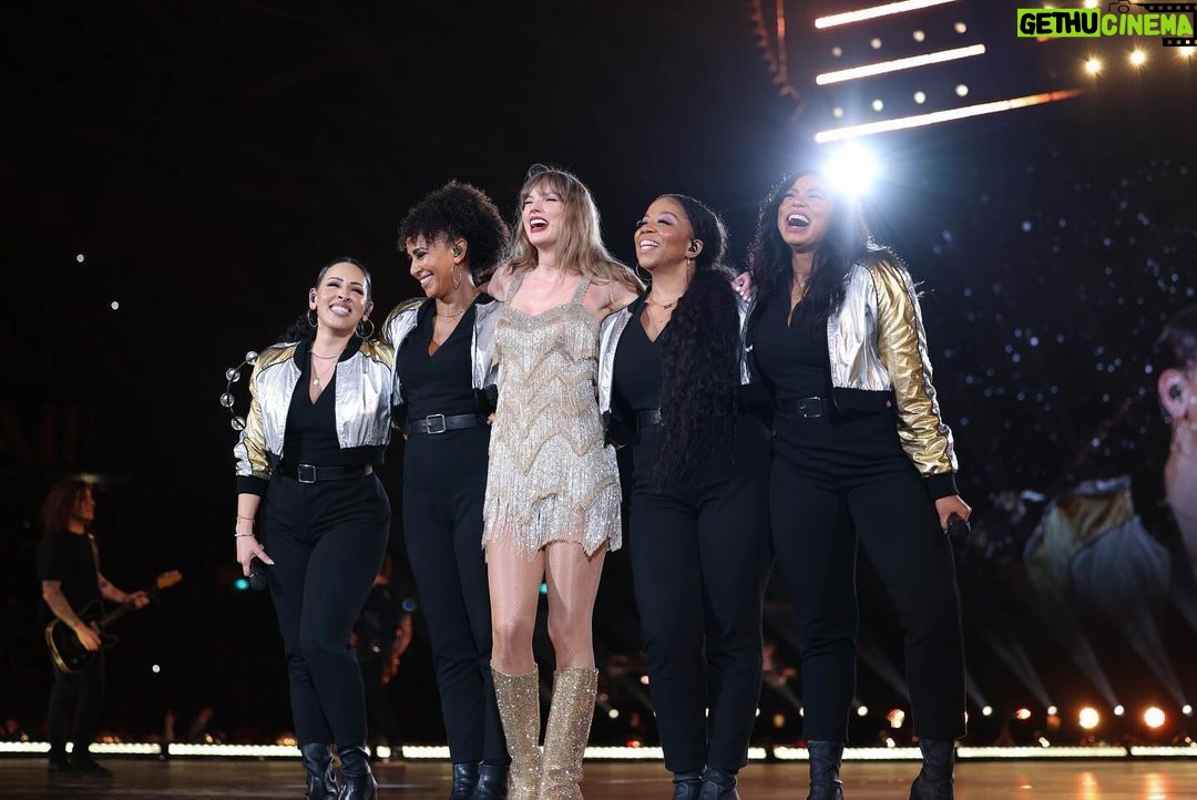 Taylor Swift Instagram - Sydney, Sydney, Sydney, Sydney… what a whirlwind of endless magical moments with you. I’m so grateful that we got to be the first tour to play Accor Stadium 4 times. I’ll never forget singing with Sabrina, the chaotic acoustic mashups, and the crowds that were louder (singing AND screaming) than I thought humanly possible. I want to thank all of the Aussie fans for being so positive and passionate, so funny and wild and FUN. Love you forever 🤍 📷: @theonlydonarnold / @gettyimages