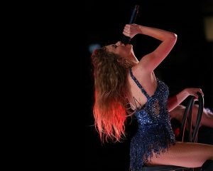 Taylor Swift Instagram - Melbourne, what do I even say to you after over 288,000 of you came and danced with us in the last 3 nights ??! That was unforgettable. You were on another LEVEL. Thank you for the memories. I’ll revisit the ones from this weekend often 🥲🫶

📷: @grahamdenholm / @gettyimages