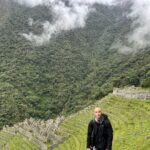 Taz Skylar Instagram - 🏛️🔥🎅 Eating Peruvian cacao and coca leaves on the Inca trail is easily one of the highlights of my year! Machupicchu, Cuzco, Perú
