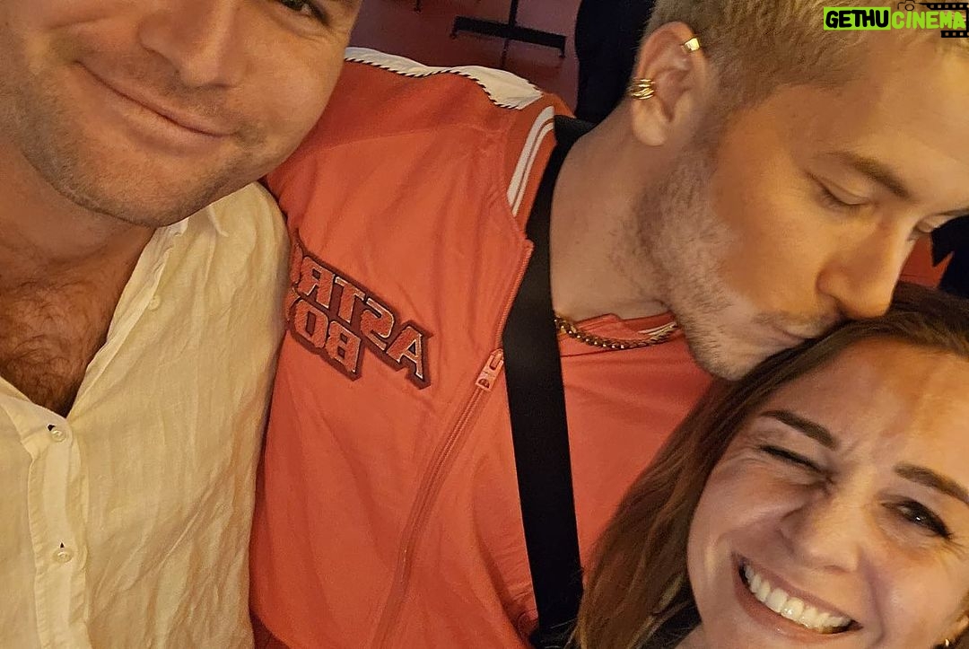 Taz Skylar Instagram - I always feel lucky to meet lovely people, doing cool things, in a kind way. Thanks for all the warmth 💛🌕 @onitsukatigerofficial Milan, Italy