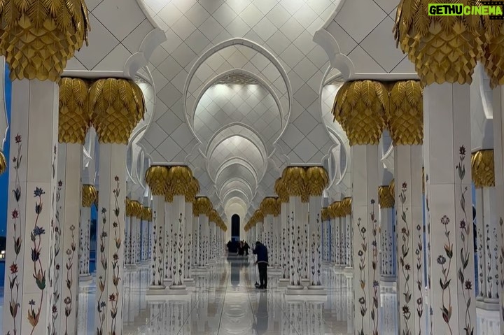Taz Skylar Instagram - 🙏🏼 Shukran Habibi Sheikh Zayed Mosque