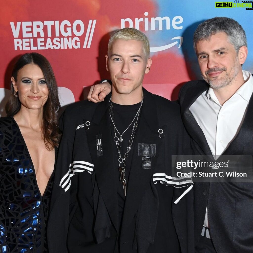 Taz Skylar Instagram - Having my parents finally be at a premiere, with cast mates that I love & my mentors @barturuspoli & @hesterruoff Thanks Kimmmyyy for styling me out @kim_howells ! Jacket @cheshe.diversion Trousers - @wooyoungmi Shoes - @louboutinworld Necklace and bracelet @trustjudyblame Rings - @karthurbuilds Styling - @kim_howells @dobbscld @lilytthompson Picturehouse Central