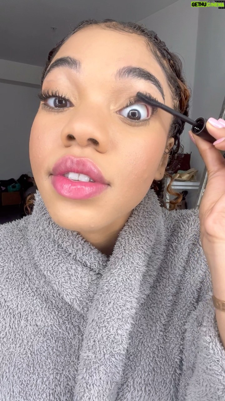 Teala Dunn Instagram - This @toofaced Better than sex Foreplay lash primer seriously changes the lash game! my lashes are so full! #toofacedpartner #betterthansex 😍