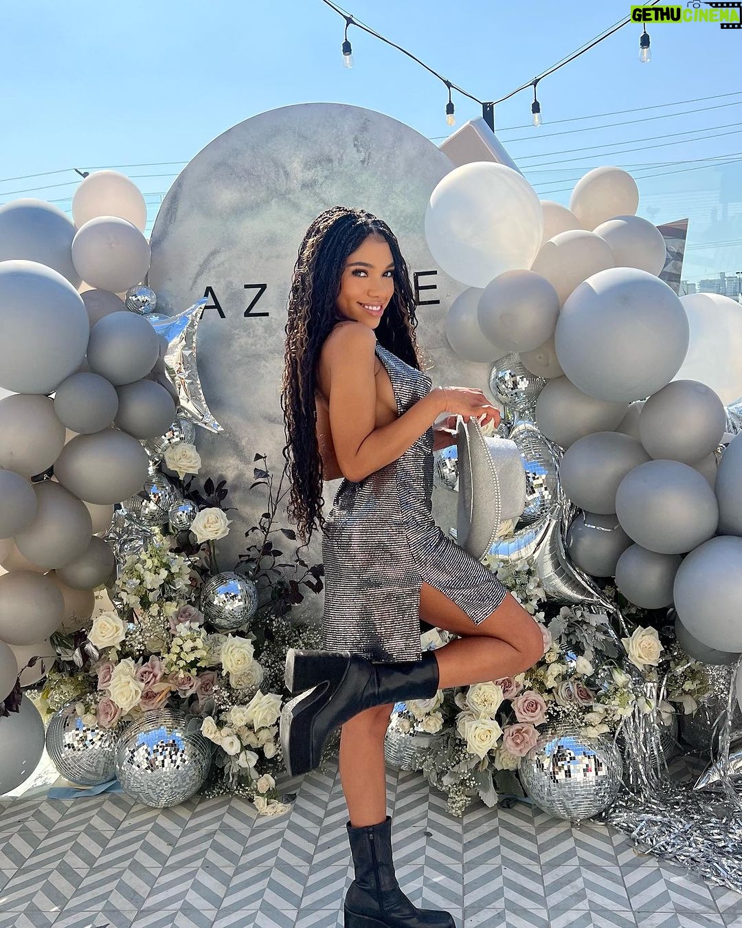 Teala Dunn Instagram - Queen B day š guess where Iām going tonight? šš