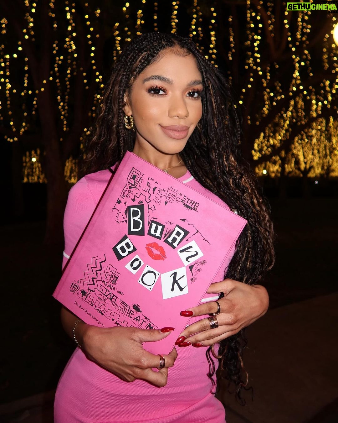Teala Dunn Instagram - Mean girls was amazing 😍💗💞💓🎀 Thanks for having me @paramountpics @meangirls Los Angeles, California