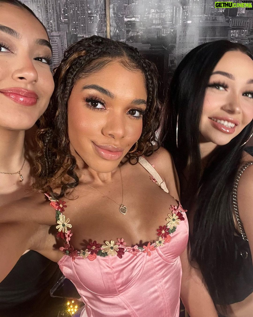 Teala Dunn Instagram - 😻 always the best time with @whitefoxboutique Los Angeles, California