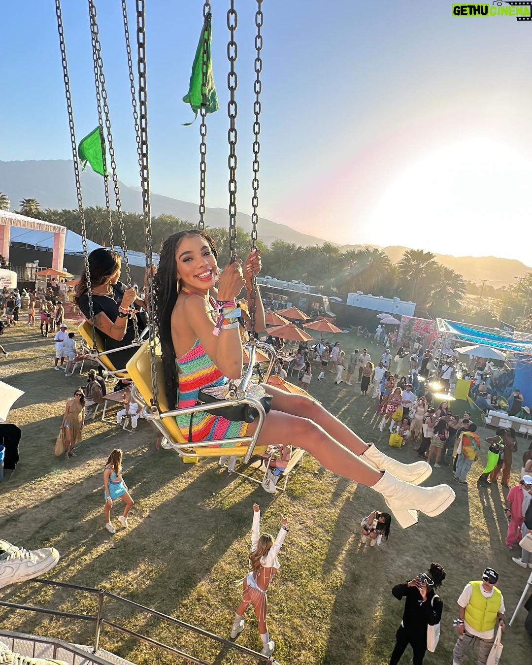 Teala Dunn Instagram - What a weekend 🌵🤍🎡 Palm Springs, California