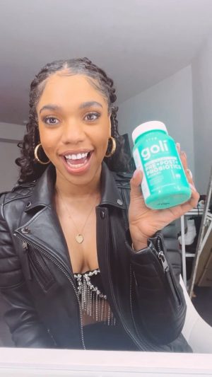 Teala Dunn Instagram - These gummies taste delicious and keep me healthy! Use my code Teala10 for 40% off until until 11:59 ET #golipartner
#3in1probiotic 
#prebiotic #ad #probiotic #postbiotic