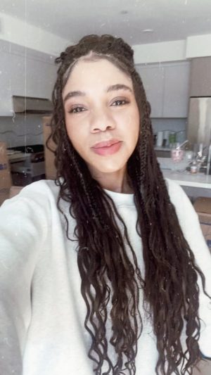 Teala Dunn Instagram - I love @roadwaymoving they provide top of the line stress free moving, I am tremendously pleased with their outstanding service and attention to detail. Check them out now they’re the absolute BEST 25 stars!! Use my code TEALADUNN10