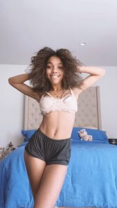 Teala Dunn Instagram - All natural and birthday count down starts soon Whos ready for December 8th?! Guess how old I’ll be! Beverly Hills, California