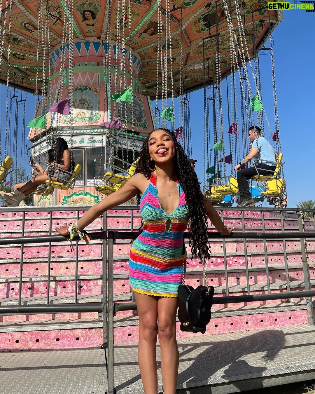 Teala Dunn Instagram - I ❤️🔥 @revolve #revolvefestival #revolvepartner
