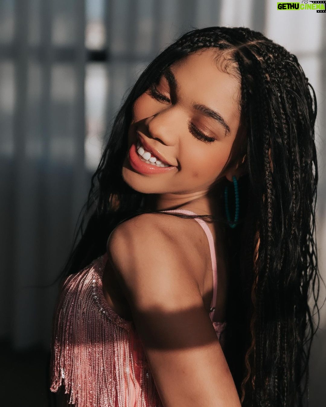 Teala Dunn Instagram - Happy Love day ♥️👄 📸 @yourfriendandre
