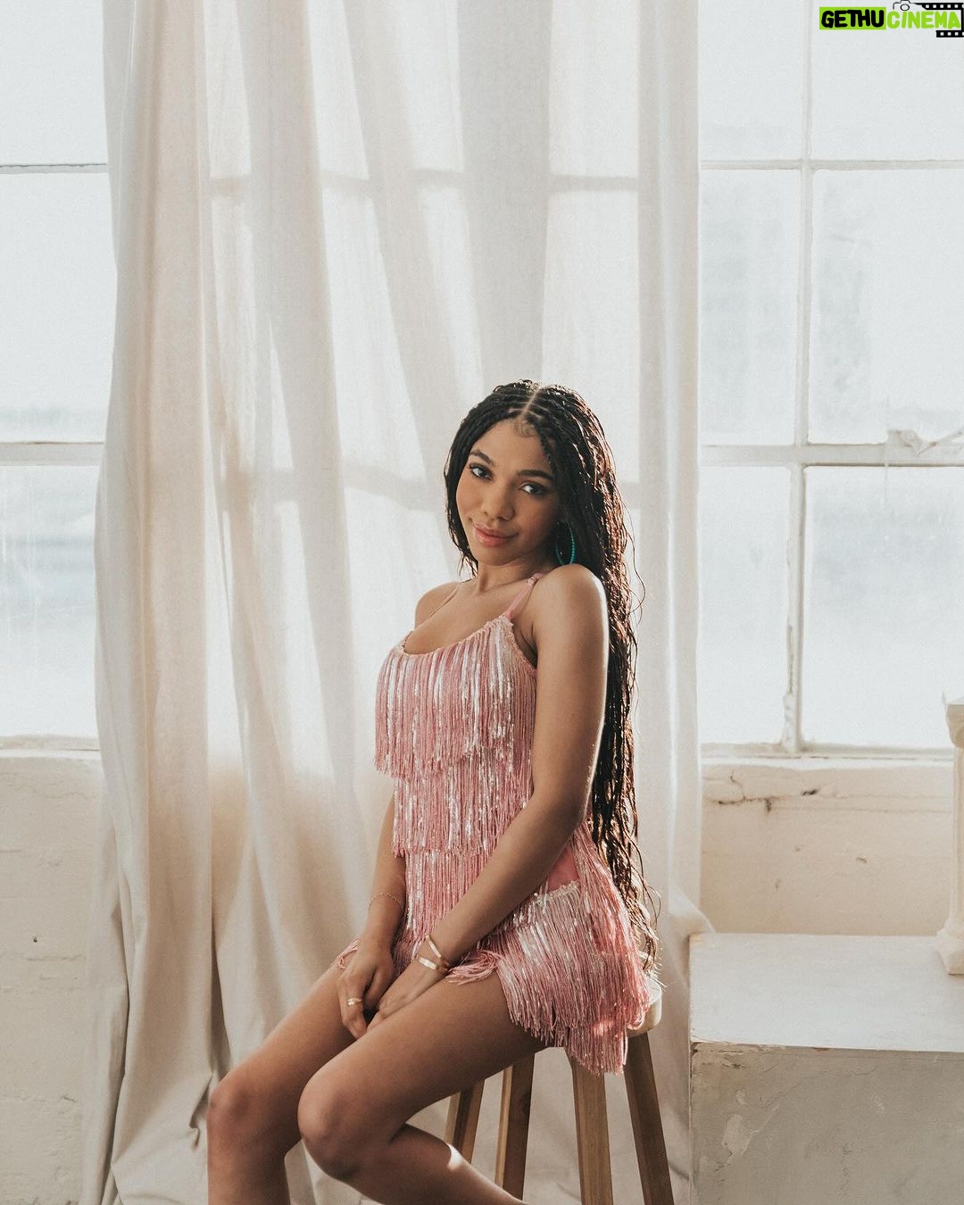 Teala Dunn Instagram - Happy Love day ♥️👄 📸 @yourfriendandre