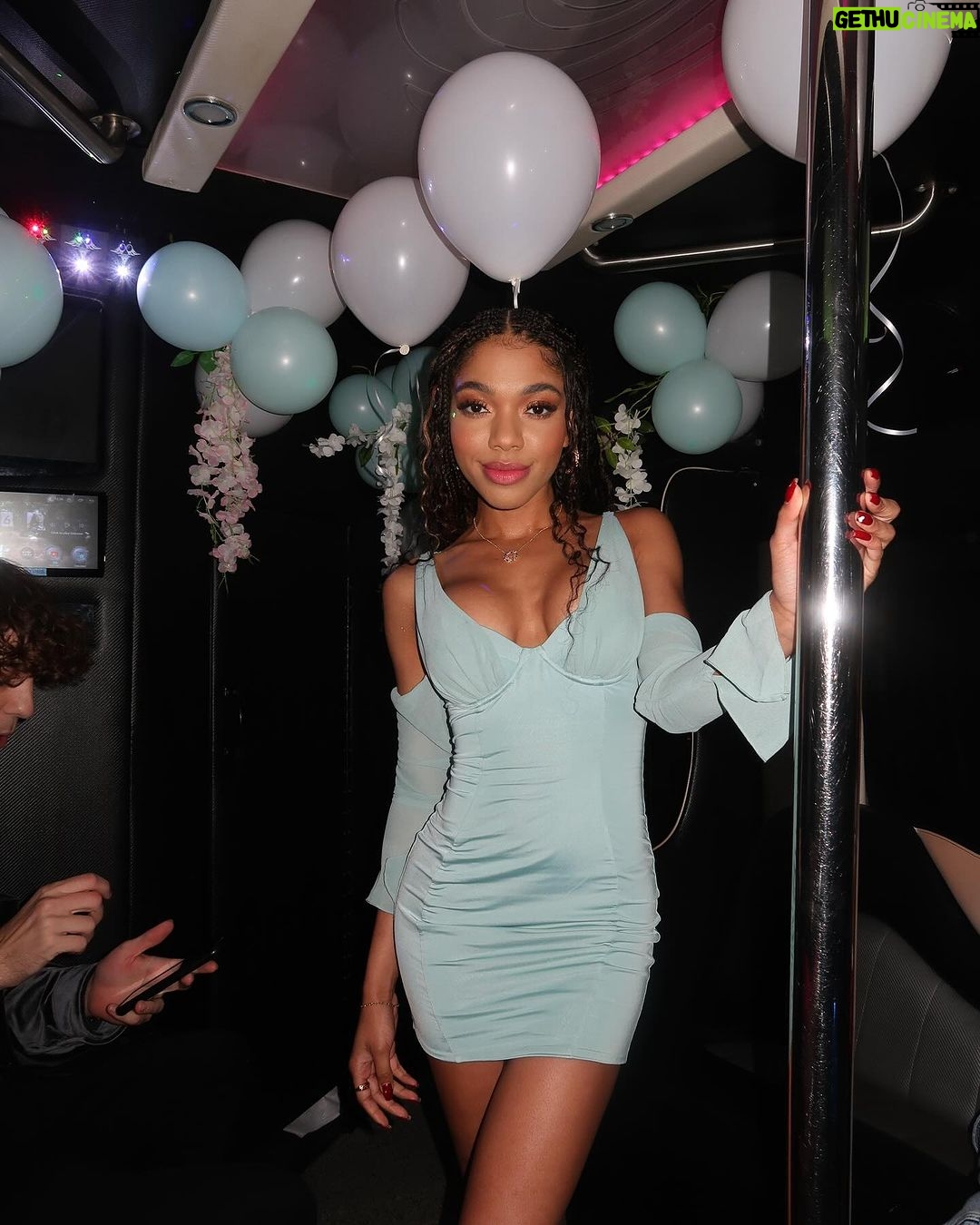 Teala Dunn Instagram - Had the most amazing 27th birthday 🥳 Thank you so much @kalaveras.la @cg.ent_partybus for the best dinner and party bus ever!!! I feel so loved