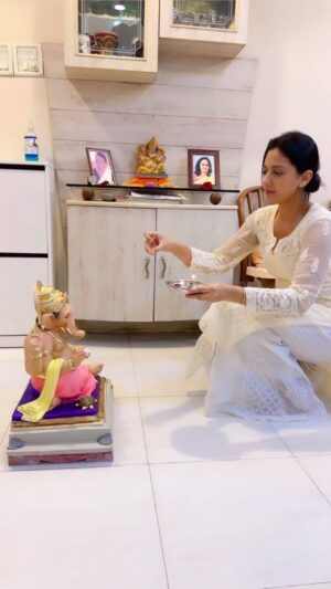 Tejashree Pradhan Instagram - 🙏बाप्पा🙏