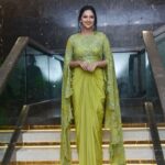Tejashree Pradhan Instagram – Can’t wait to see the star of the show @tejashripradhan in her upcoming serial ‘Premachi gostha’ on @star_pravah at 8:00 pm from 4th September onwards . Wishing the entire team of ‘Premachi Gostha’ all the best✨❤️
.
.
.
.
#starpravah #starpravahparivaar #tejashripradhan #tejashri #premachigoshta #marathi #marathicelebs #marathicelebrities #marathiactress #marathitradition #reelsinstagram #reelsindia #ethnicwear