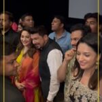 Tejashree Pradhan Instagram – पुण्यातील फिनिक्स मार्केटसिटी थिएटरमध्ये ‘पंचक’ च्या टीमसोबत प्रेक्षकांचा जल्लोष.. 
तिकिटं बुक करा आणि पहा ‘पंचक’ सर्व चित्रपटगृहांत!

Book Your Tickets For a Total Family Entertainer.. !
LINK IN BIO

पंचक Panchak InCinemasNow