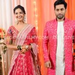 Tejashree Pradhan Instagram - सागर-मुक्ताचा संगीत स्पेशल लूक #Premachigosth #Tejashreepradhan #Rajhanchnale #Sangeetlook #Lokmatfilmy