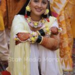 Tejashree Pradhan Instagram - मुक्ताची हळद 💛 @tejashripradhan @star_pravah #premachigosht