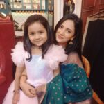 Tejashree Pradhan Instagram - I am blessed to have you in my life. Your love and care can’t be compared to any. Thanks for being a true friend (Teju tai❤️) who has inspired me to be who I am. I’m glad you are in my life. #instagram #instapost #tejashreepradhan #muktasaigalofficial #muktasai #sai #ira #iraparwade #premachigostha #loving #caring #starpravah Goregaon ( Mumbai )