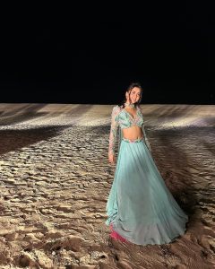 Tejasswi Prakash Instagram - Romanticising my life again ♥️ . . . . . Outfit : @anshikatakofficial Stylist: @kansalsunakshi