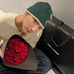 Ten Instagram – HAPPY VALENTINES 🖤 @ysl
