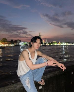 Ten Lee Instagram - 
