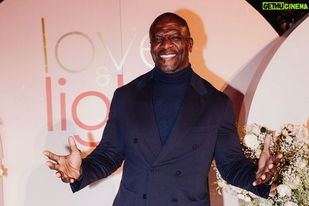 Terry Crews - 76.5K Likes - Happy Diwali!! 🪔 Thankful to celebrate LOVE & LIGHT with @lilly and her amazing community of friends and family. May the next year be filled with more of this positive energy! #LoveAndLight2023
📷: @alanvphotos