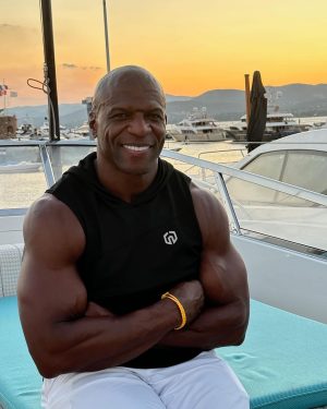 Terry Crews Instagram - Reflecting on my 55th birthday last week from an undisclosed location, I’m so grateful for all of the worldwide well wishes from all the friends and fans- I’m inspired and determined to be the best human being I can be. 

A generation before me, 55 meant it was time to slow down, 55 represented a metaphorical speed limit. When all the bills are due from self inflicted damage you did to yourself when you were younger. But the greatest thing about getting older- is the choice and decision to grow wiser. To see things in a new way, and the realization that the more you know, the more there is to know. Like my homie @joseph_raymond_lucero says; CHANGE IS POSSIBLE.

I start this 55th year with my heart filled with gratitude and the knowledge that I have been truly loved by @Rebeccakingcrews, my kids and those closest to me, and it’s my mission to return that love a hundredfold. 

This is only the beginning for me. I heard a great quote and I’ll repeat it here- “if we are eternal beings, why are we counting?” The answer for me is so we know how far we’ve come, and to know I’m not the same person I was 40 years ago- or yesterday. I choose to be present at this moment, and enjoy NOW, because this is all I have.  No past, no future, just NOW. Now is eternal.

Thank you so much for all you’ve given me. Ready to learn some more, grow some more and love some more! 

God bless you!

Terry