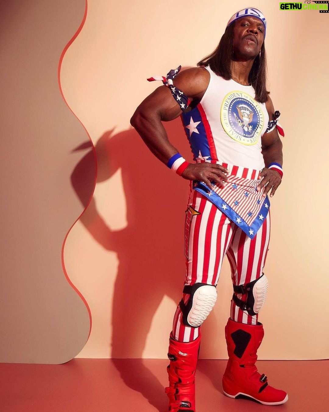 Terry Crews - 200.9K Likes - HAPPY FOURTH OF JULY!!!!!! 🇺🇸🇺🇸🇺🇸🇺🇸
#CAMACHO2020FO (📷: @imdb)